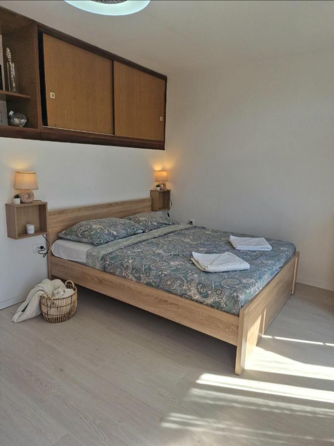 Studio Apartman Karla Rijeka Eksteriør billede